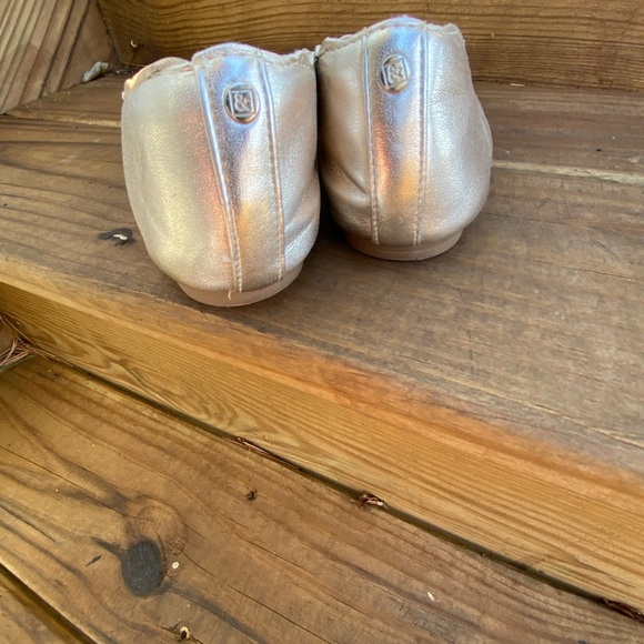 NWOT. Sam & Libby ballet flats women’s size 6 creamy silver - Picture 4 of 6